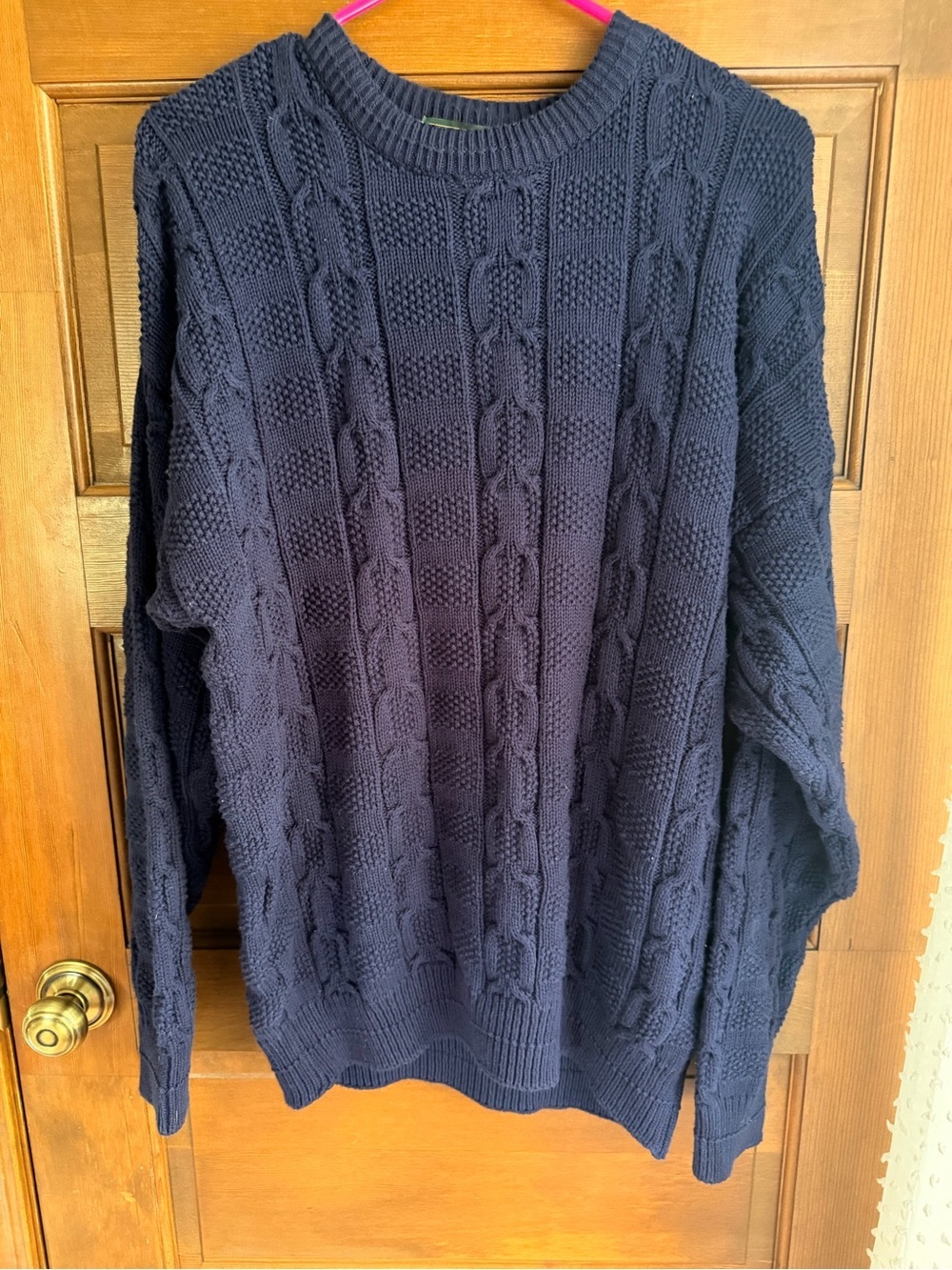 VINTAGE CROFT & BARROW NAVY CABLE KNIT SWEATER